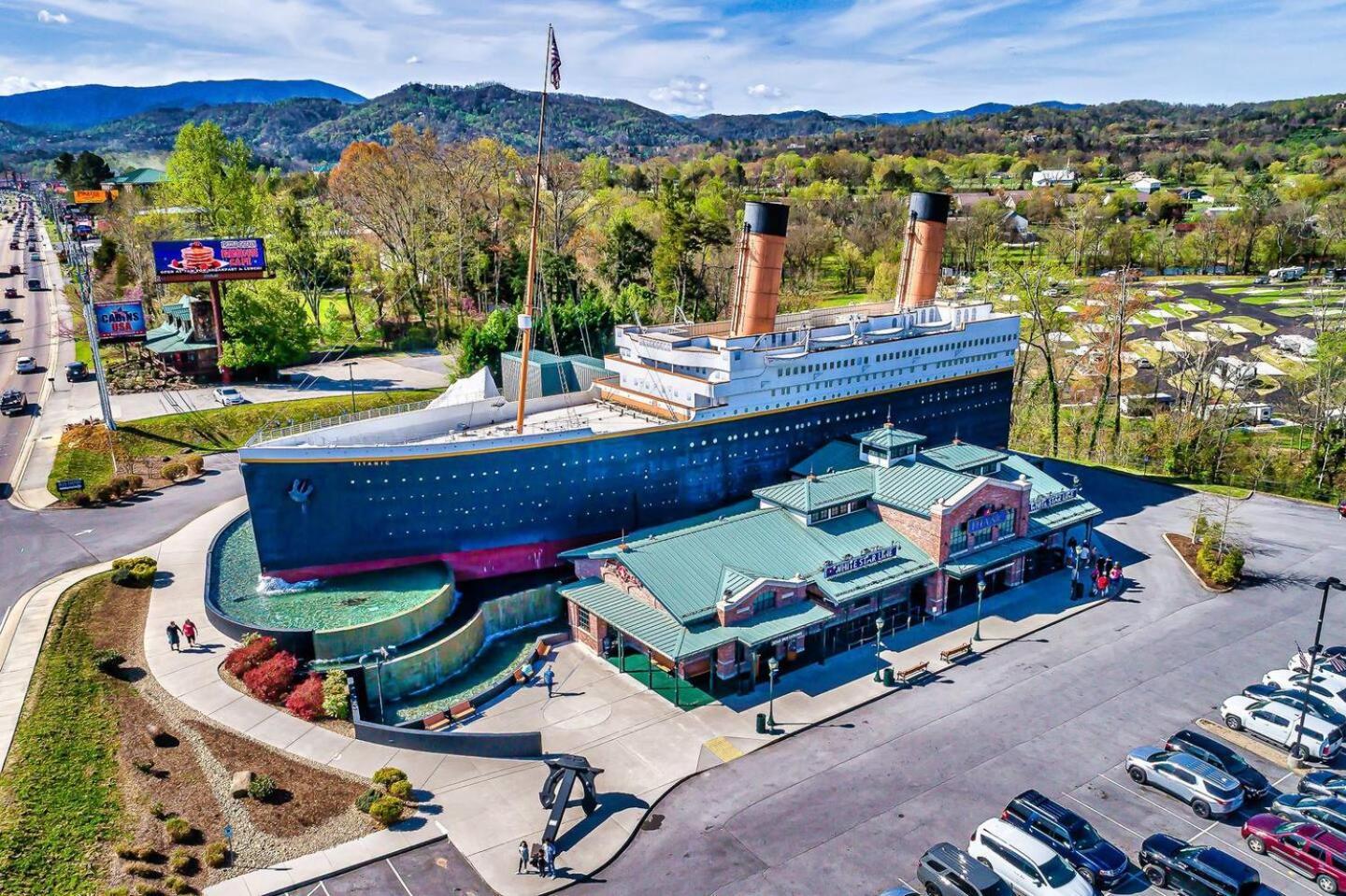 Villa Views I Mins To Dollywood I Hot Tub I Pool Table à Sevierville Extérieur photo