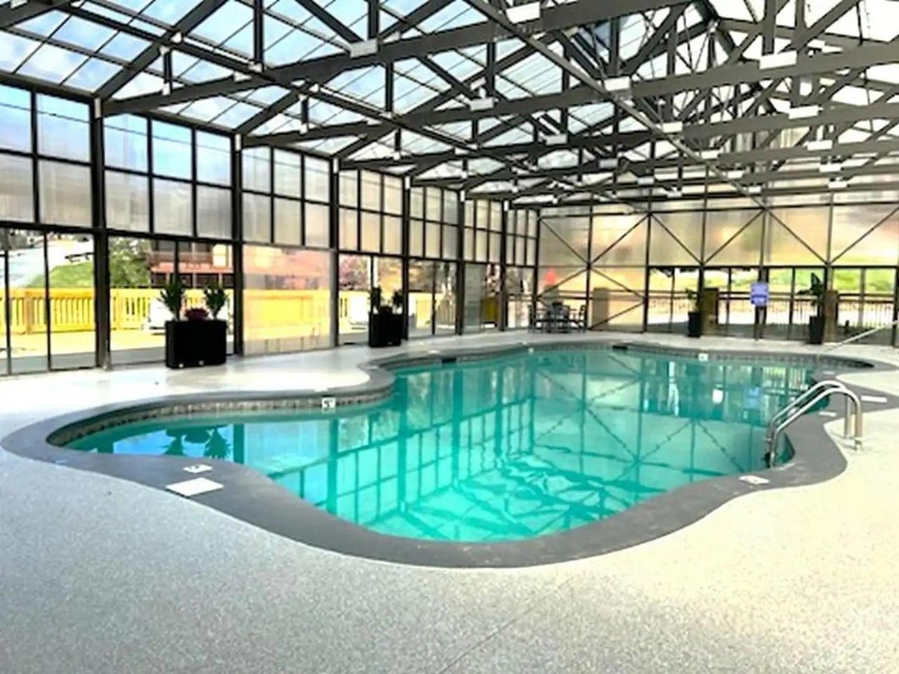 Villa Views I Mins To Dollywood I Hot Tub I Pool Table à Sevierville Extérieur photo